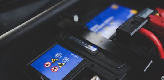 Czy opłaca się wymienić baterię w telefonie?