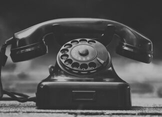 Jaki telefon warto kupić w 2023?